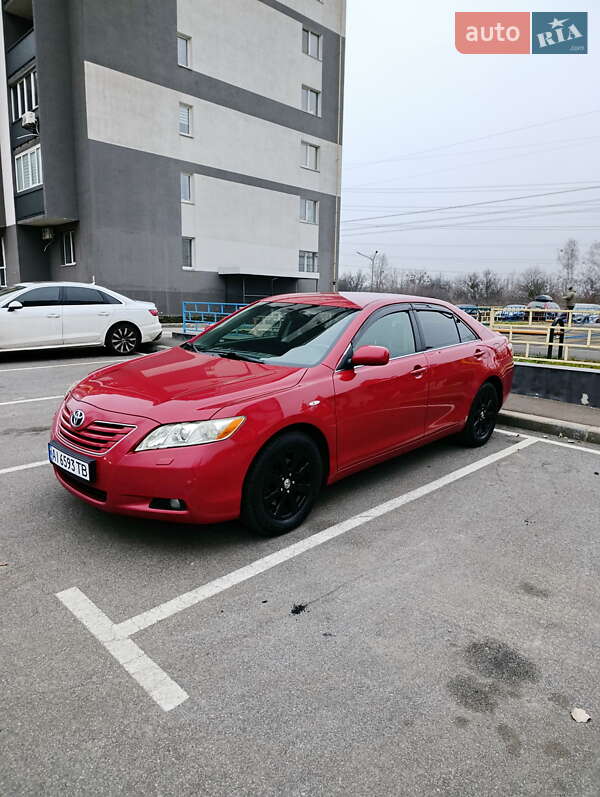 Седан Toyota Camry 2008 в Вышгороде