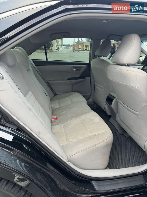 Седан Toyota Camry 2016 в Харькове