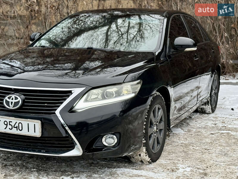 Седан Toyota Camry 2009 в Києві