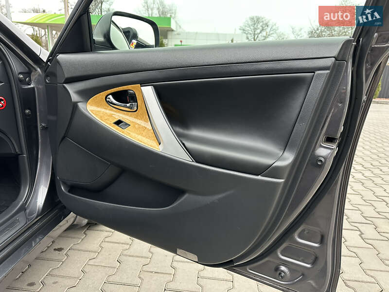 Седан Toyota Camry 2007 в Одесі