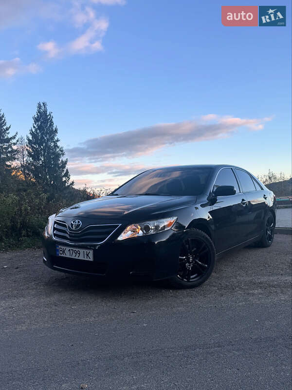 Toyota Camry 2010