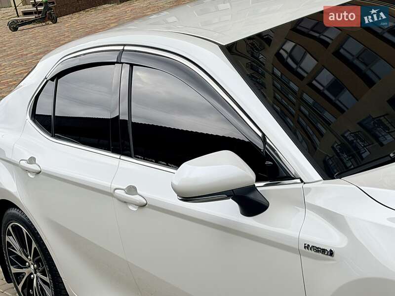 Седан Toyota Camry 2020 в Одессе