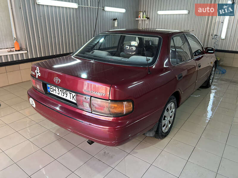 Седан Toyota Camry 1993 в Черноморске