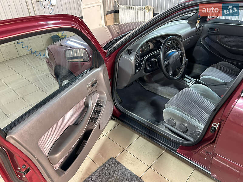 Седан Toyota Camry 1993 в Черноморске