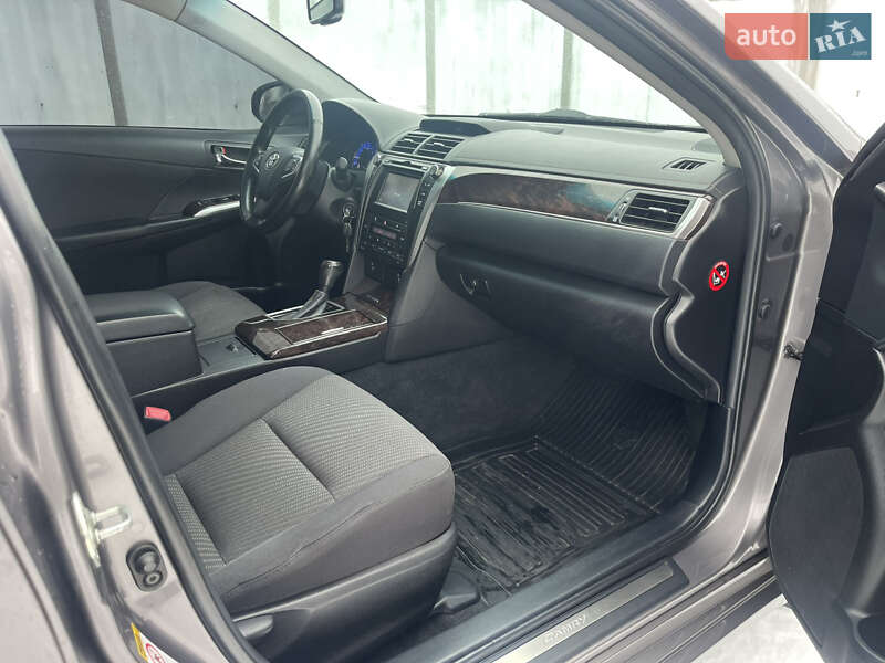 Седан Toyota Camry 2016 в Черкассах