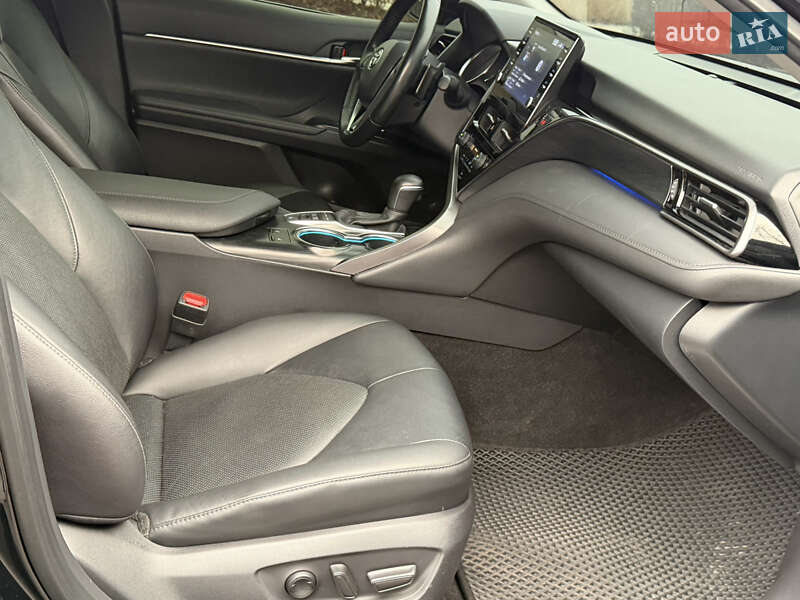 Седан Toyota Camry 2021 в Києві фото 19 Седан Toyota Camry 2021 в Києві