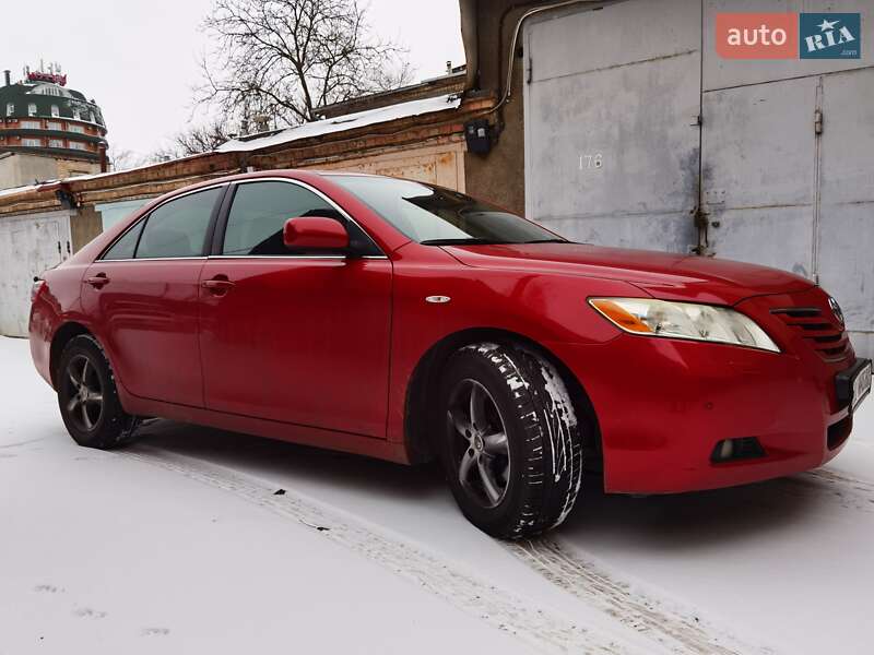 Седан Toyota Camry 2008 в Києві