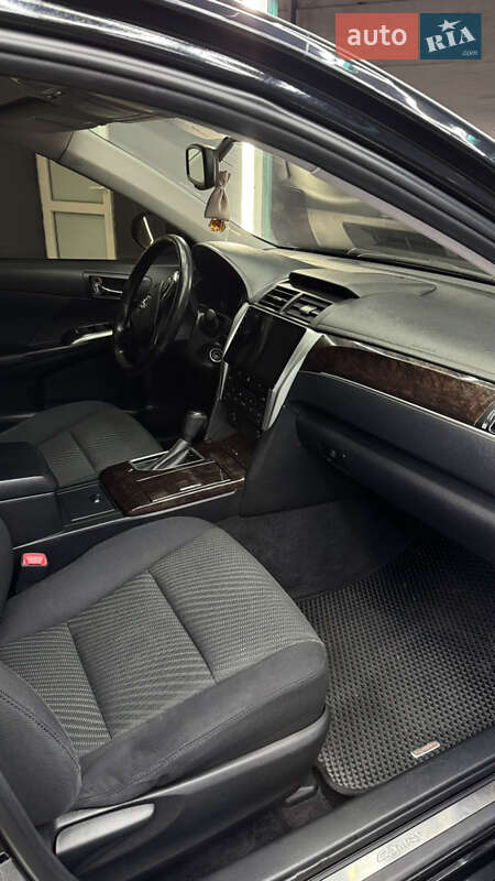 Седан Toyota Camry 2017 в Подольске