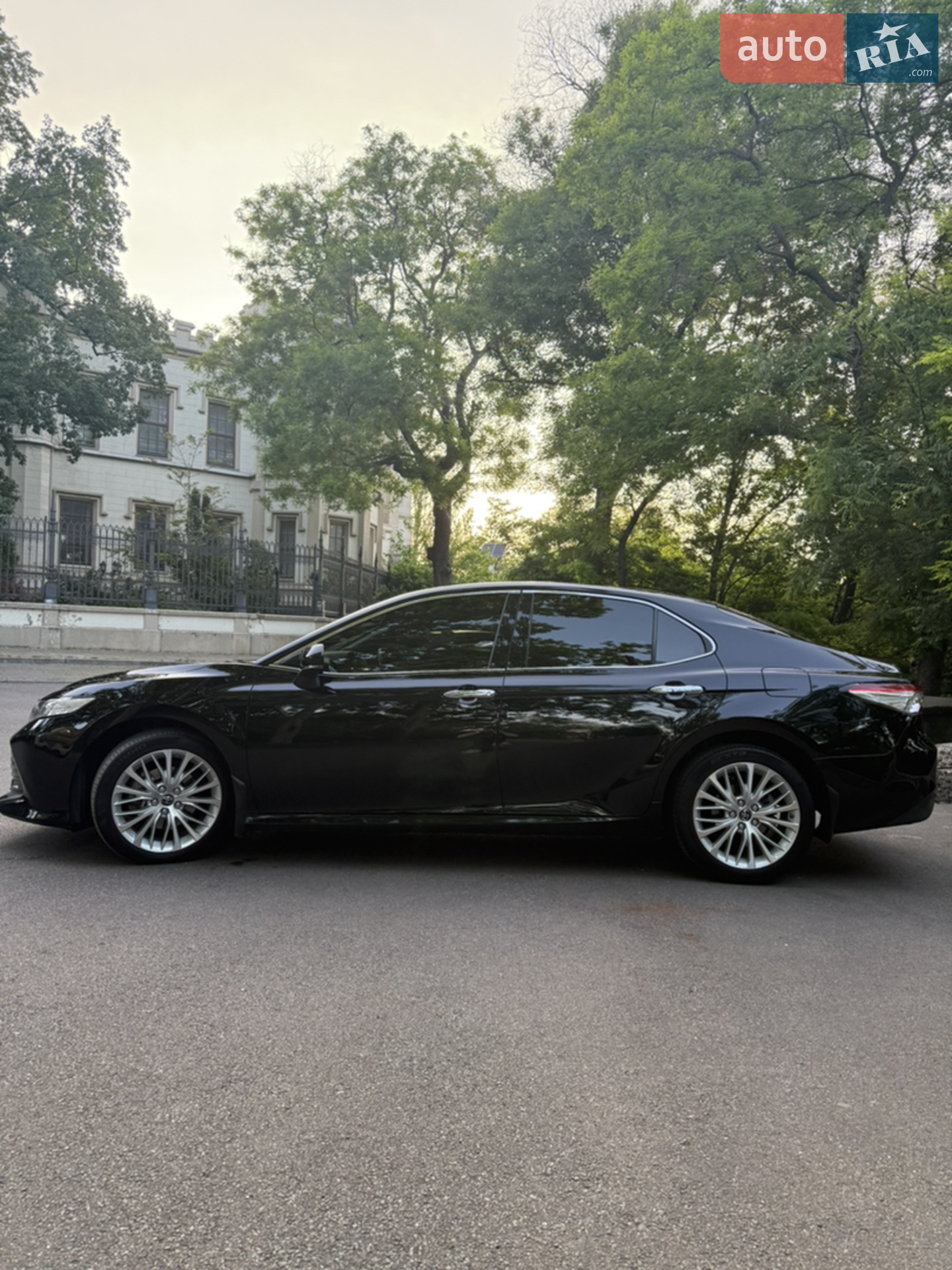 2018 Toyota Camry - мініатюра 23