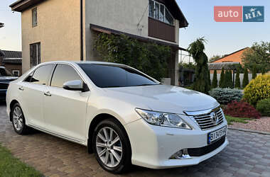 Седан Toyota Camry 2012 в Полтаві