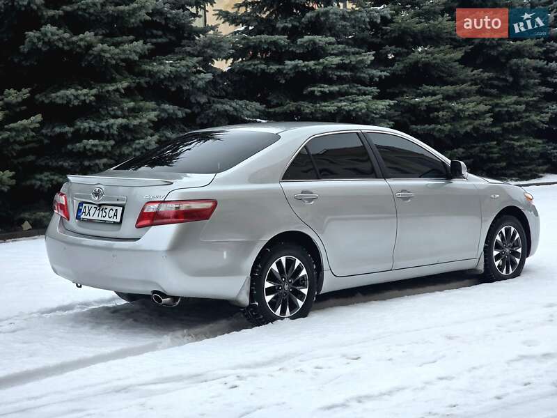 Седан Toyota Camry 2008 в Харькове