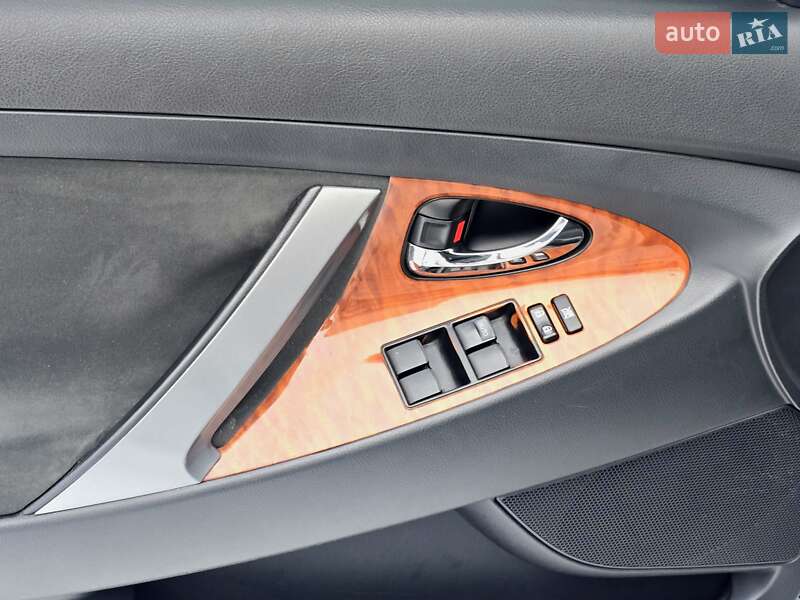 Седан Toyota Camry 2008 в Харькове