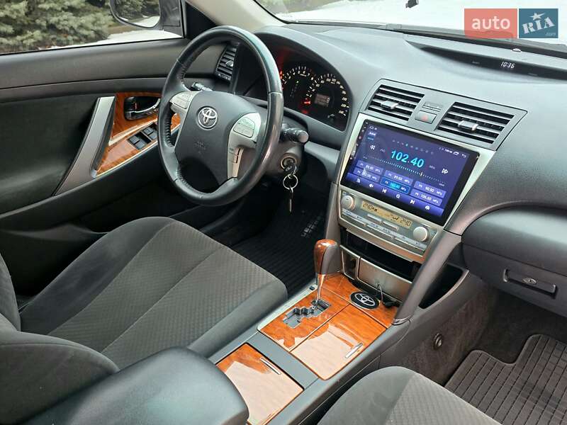 Седан Toyota Camry 2008 в Харькове