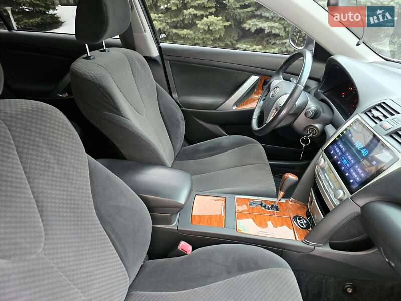 Седан Toyota Camry 2008 в Харькове