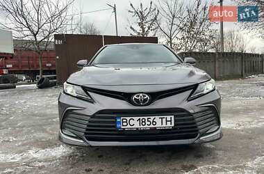 Седан Toyota Camry 2020 в Харкові