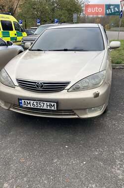 Седан Toyota Camry 2005 в Шишаки