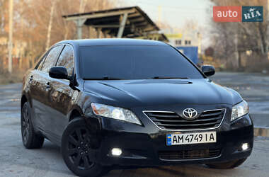 Седан Toyota Camry 2008 в Рівному