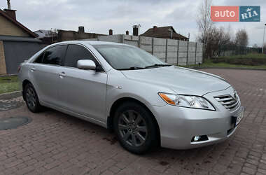 Седан Toyota Camry 2008 в Днепре