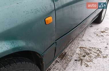 Седан Toyota Camry 1998 в Черноморске