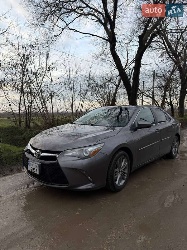 Седан Toyota Camry 2016 в Одессе