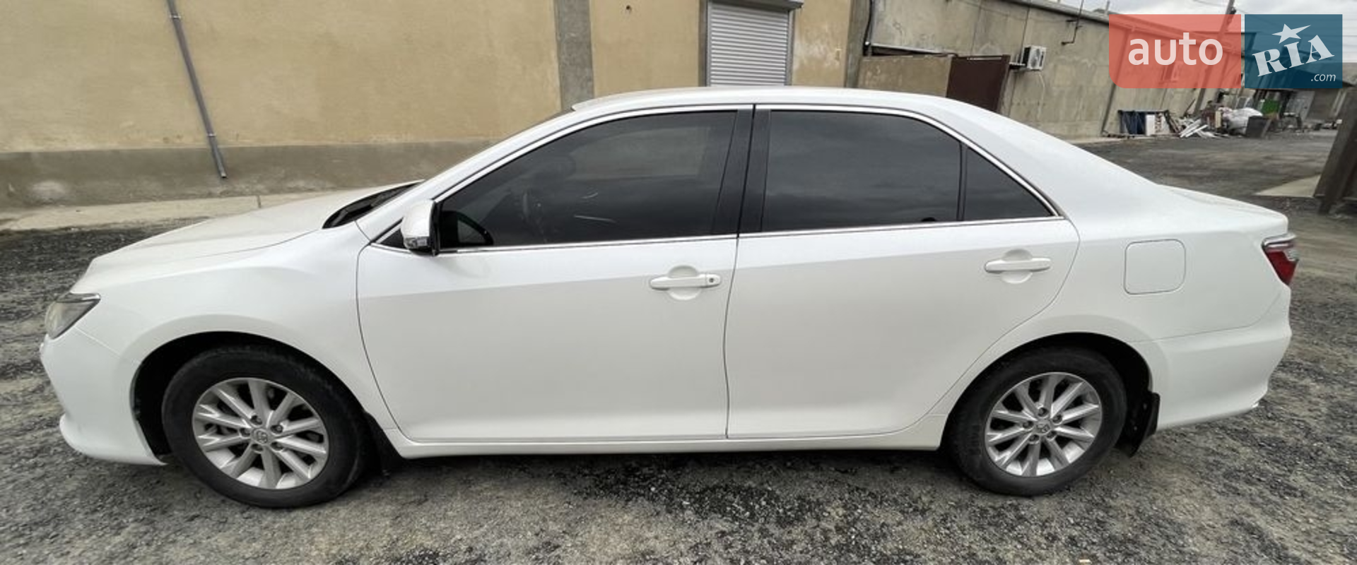 2015 Toyota Camry - мініатюра 2