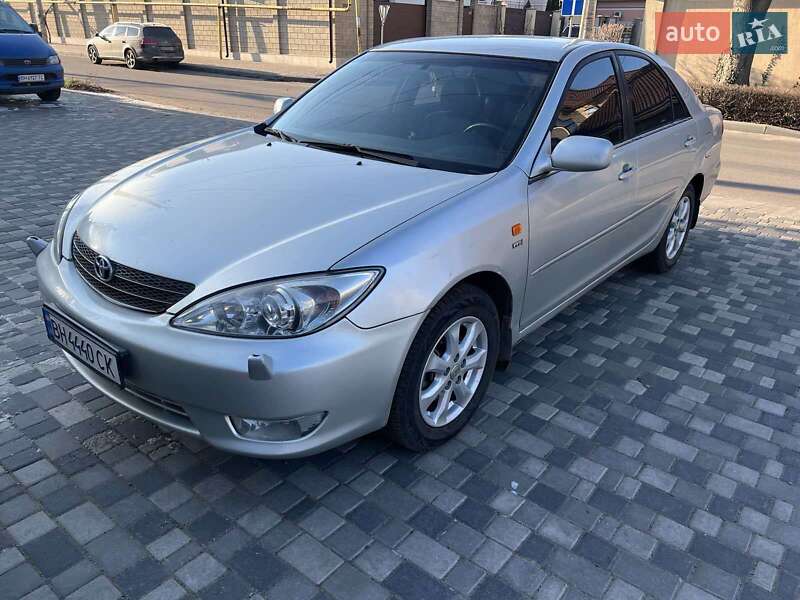 Toyota Camry 2004