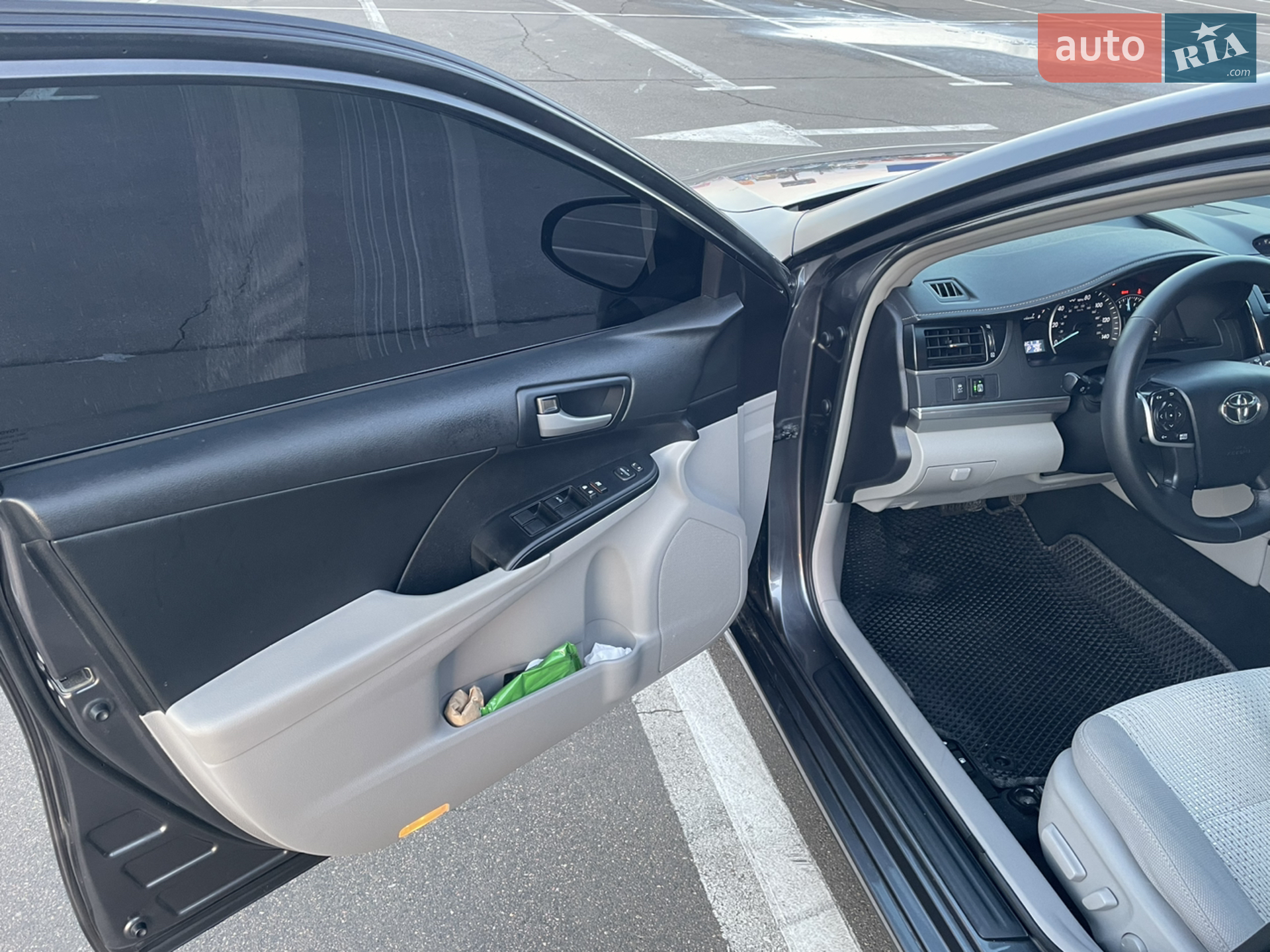 2013 Toyota Camry - мініатюра 12