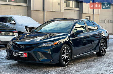Седан Toyota Camry 2018 в Одесі