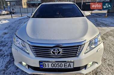 Седан Toyota Camry 2011 в Миргороді
