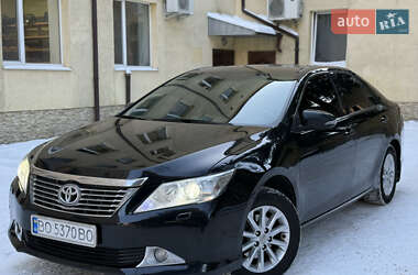 Седан Toyota Camry 2012 в Кам'янець-Подільському