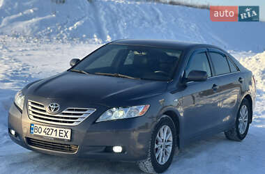Седан Toyota Camry 2007 в Рівному