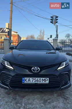 Седан Toyota Camry 2024 в Києві