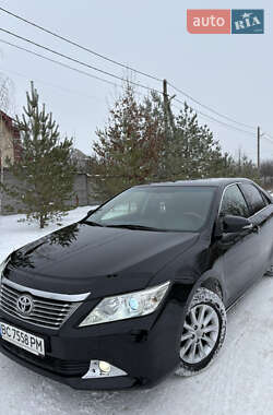 Седан Toyota Camry 2011 в Дніпрі