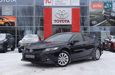 Седан Toyota Camry 2019 в Житомирі