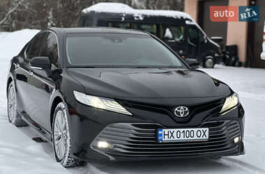 Седан Toyota Camry 2017 в Старокостянтинові