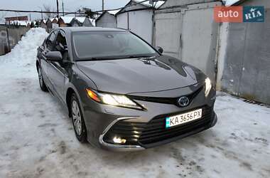 Седан Toyota Camry 2021 в Киеве