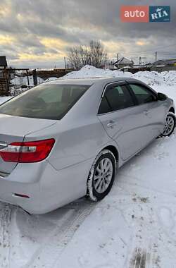 Седан Toyota Camry 2012 в Києві