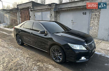Седан Toyota Camry 2012 в Дніпрі