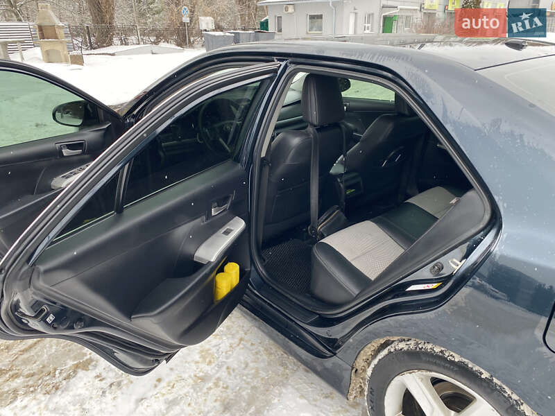 Седан Toyota Camry 2014 в Харькове