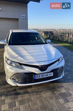 Седан Toyota Camry 2018 в Борисполе