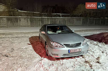 Седан Toyota Camry 2006 в Києві