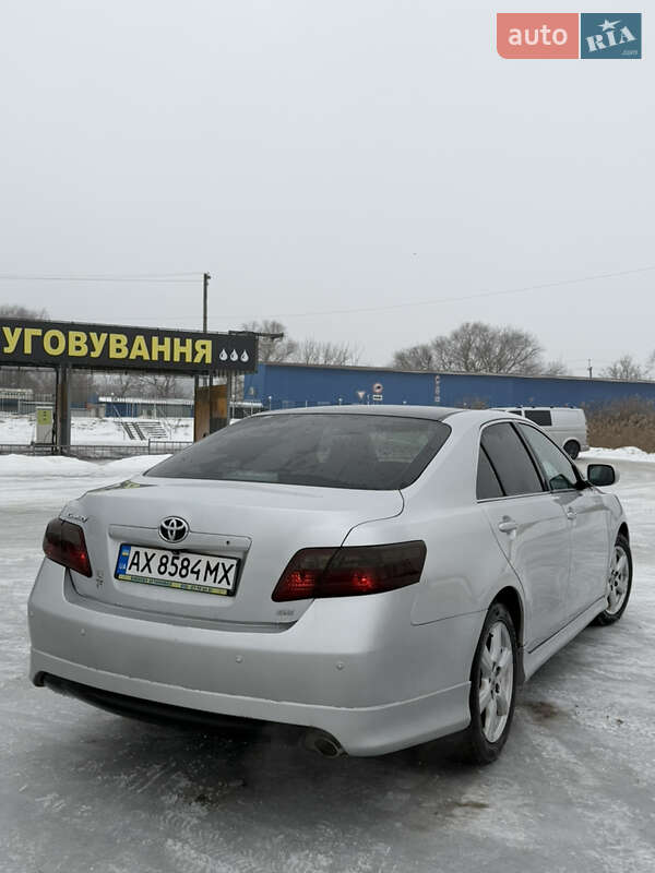 Седан Toyota Camry 2006 в Харькове