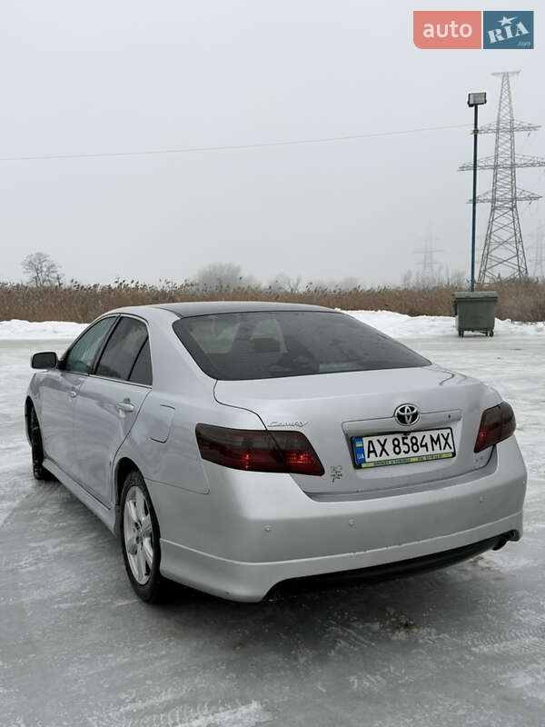 Седан Toyota Camry 2006 в Харькове