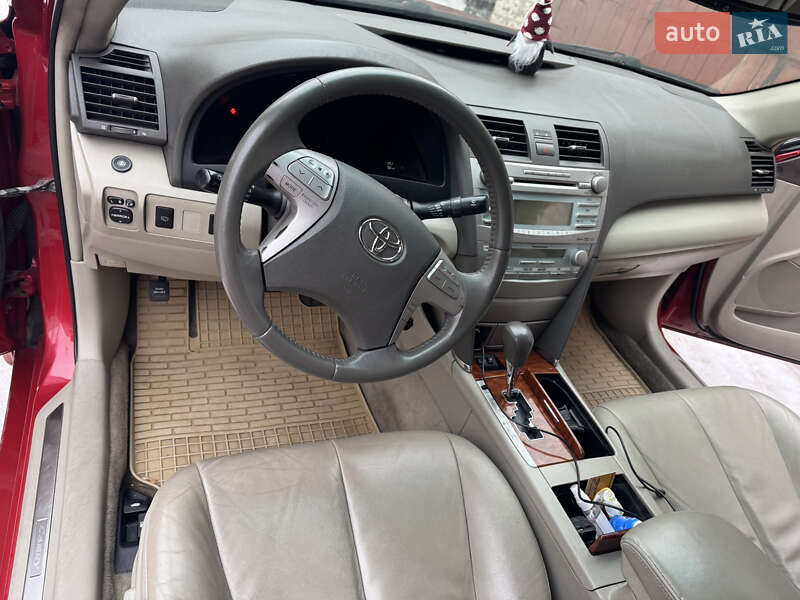 Седан Toyota Camry 2008 в Виннице