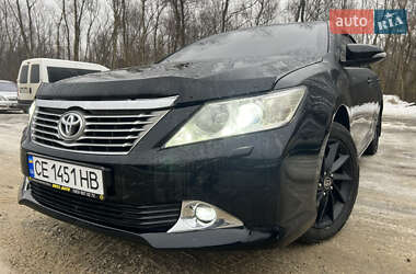 Седан Toyota Camry 2014 в Черновцах