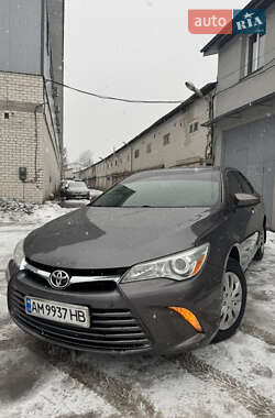 Седан Toyota Camry 2015 в Києві