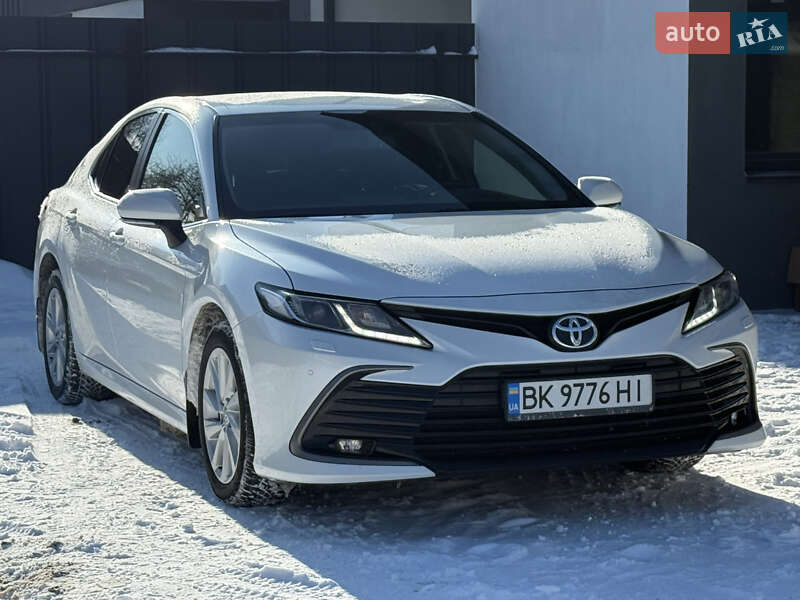 Седан Toyota Camry 2021 в Ровно фото 3 Седан Toyota Camry 2021 в Ровно