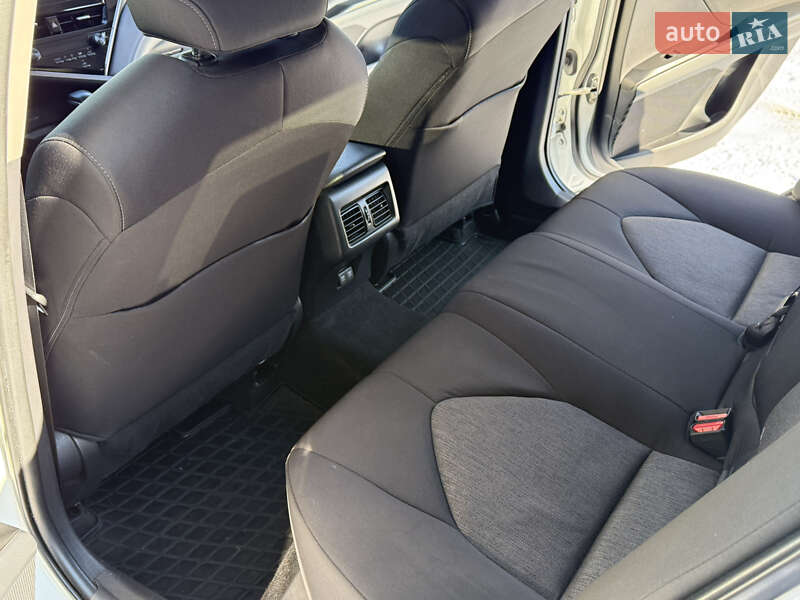 Седан Toyota Camry 2021 в Ровно фото 31 Седан Toyota Camry 2021 в Ровно