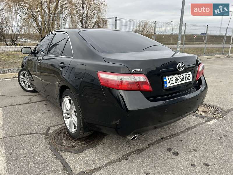 Седан Toyota Camry 2008 в Днепре