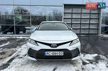 Седан Toyota Camry 2021 в Луцке